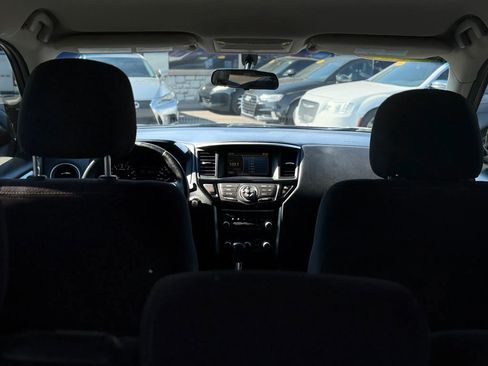 Used 2014 Nissan Pathfinder SV image 27