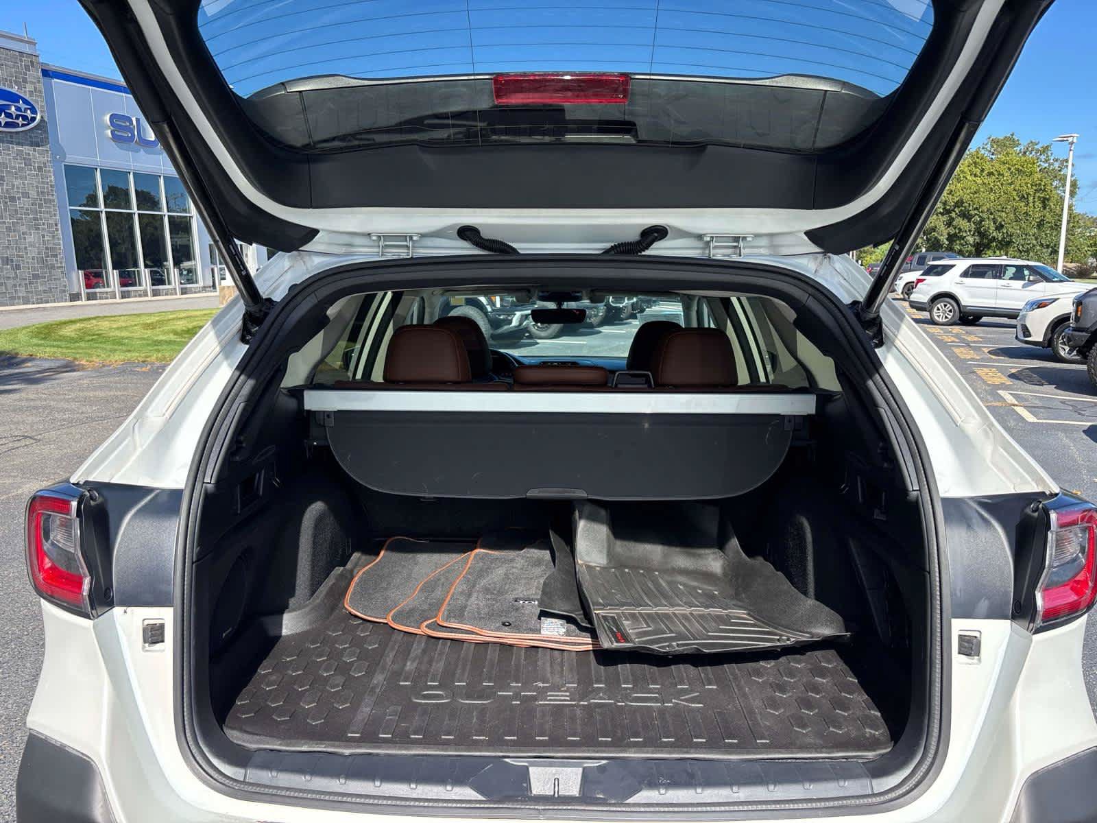 Used 2020 Subaru Outback Touring AWD/4WD image 15