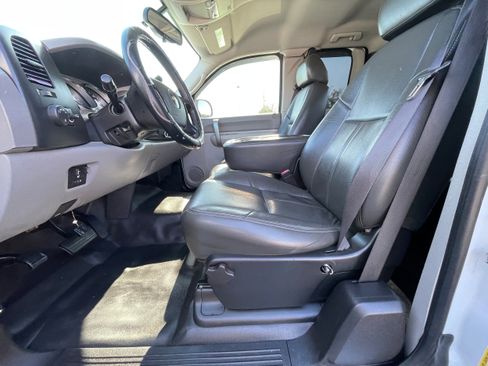 Used 2007 Chevrolet Silverado 2500 W/T w/ LS Package image 19