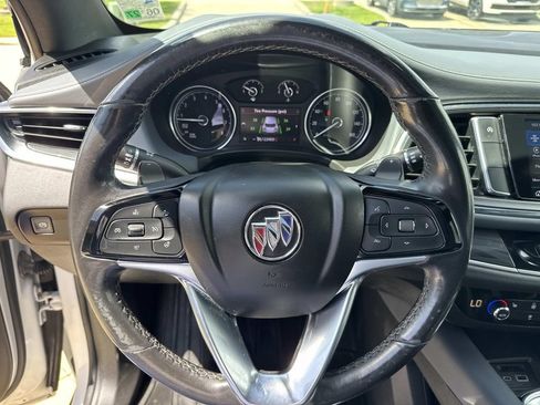 Used 2023 Buick Enclave Essence w/ Experience Buick Package FWD image 28
