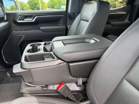 Used 2025 GMC Sierra 1500 SLT RWD image 14