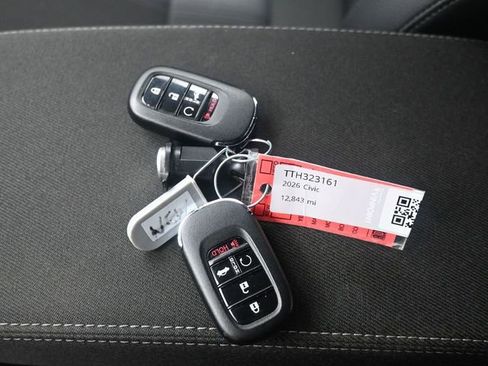 Used 2026 Honda Civic FWD Hybrid Sedan image 9