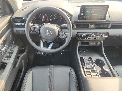 Certified 2023 Honda Pilot Touring image 11