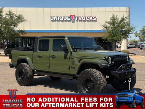 Used 2021 Jeep Gladiator Willys image 4
