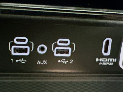 Used 2022 Jeep Grand Cherokee Limited 4xe w/ Luxury Tech Group II AWD/4WD image 26