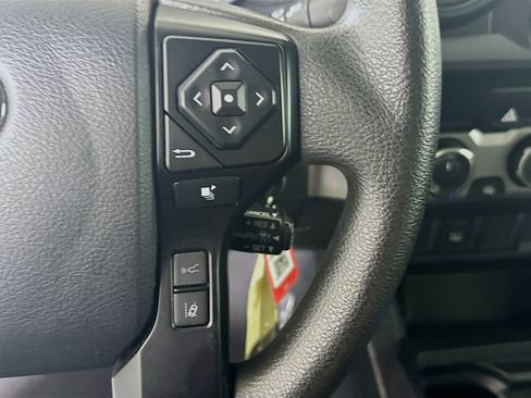 Used 2023 Toyota Tacoma SR AWD/4WD image 17
