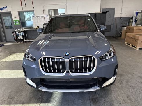 Used 2025 BMW X1 xDrive28i AWD/4WD image 2