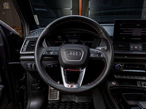 Used 2024 Audi SQ5 Prestige image 14