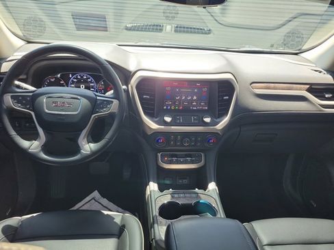 Used 2020 GMC Acadia Denali w/ Denali Ultimate Package AWD/4WD image 12