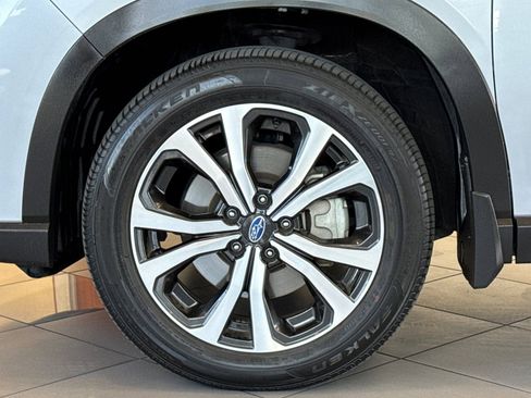 Used 2023 Subaru Forester Limited AWD/4WD image 25