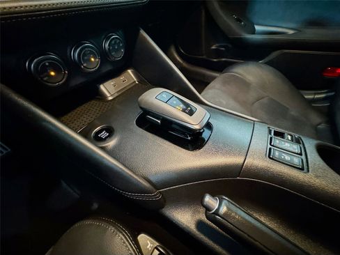 Used 2024 Nissan Z Performance w/ Heritage Edition RWD image 13