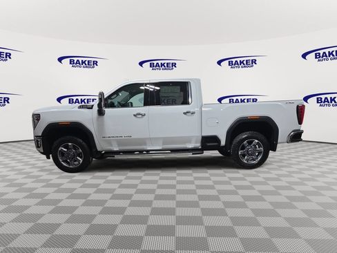Used 2026 GMC Sierra 2500 SLT AWD/4WD image 8