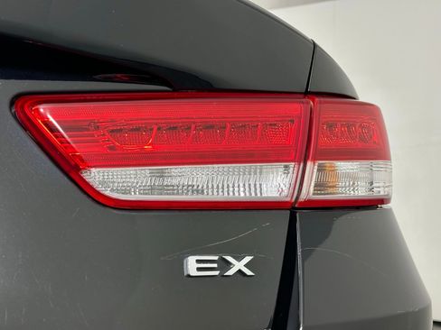 Used 2018 Kia Optima EX w/ Premium Package image 13