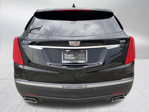 Used 2017 Cadillac XT5 Premium Luxury w/ Driver Assist Package FWD image 7
