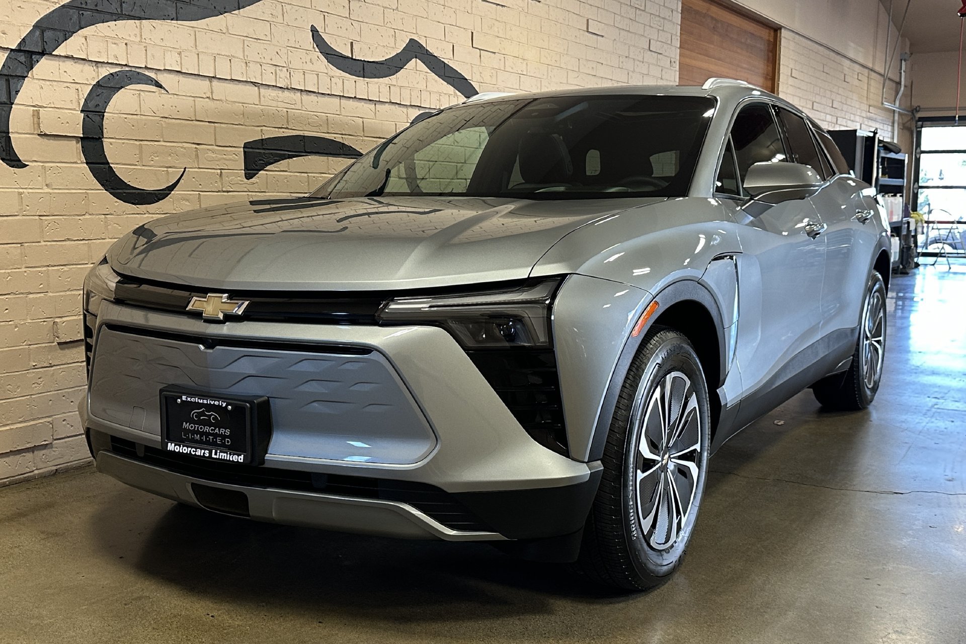 Used 2024 Chevrolet Blazer EV LT AWD/4WD image 11