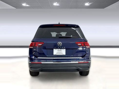 Used 2023 Volkswagen Tiguan SE image 10