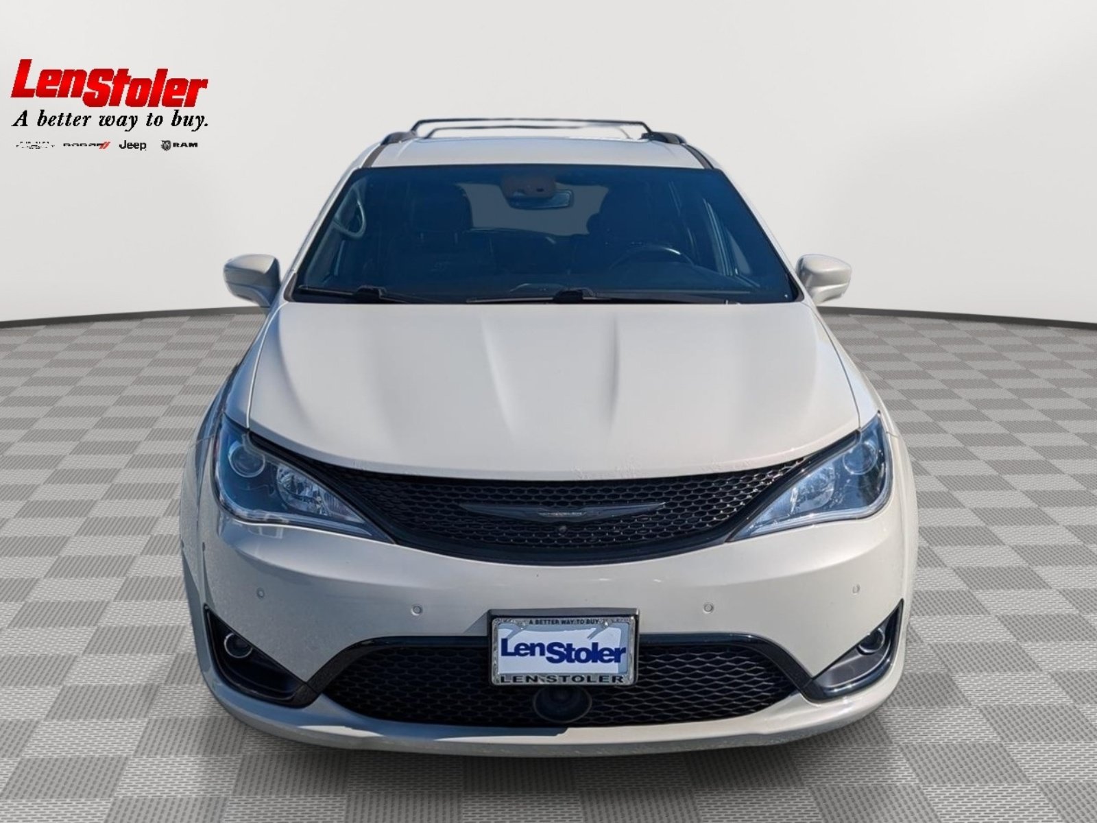 Used 2020 Chrysler Pacifica Touring-L Plus FWD image 8