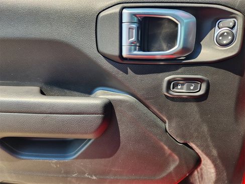 Used 2022 Jeep Wrangler Unlimited Rubicon w/ LED Lighting Group image 23