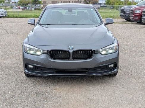 Used 2016 BMW 320i xDrive Sedan AWD/4WD image 8