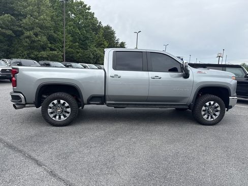 Used 2024 Chevrolet Silverado 2500 LT w/ All Star Edition AWD/4WD image 8