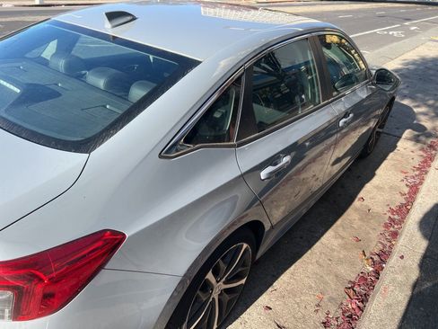 Used 2023 Honda Civic Touring image 5