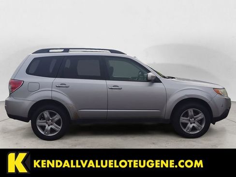 Used 2010 Subaru Forester 2.5X Premium AWD/4WD image 6