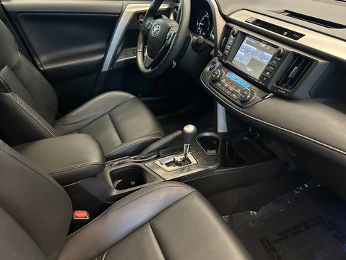 Used 2017 Toyota RAV4 Platinum FWD image 16