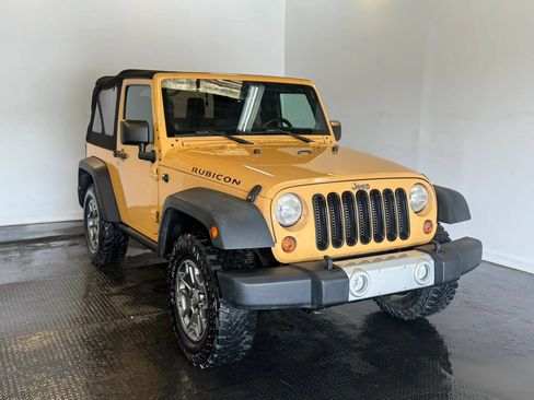 Used 2013 Jeep Wrangler Rubicon w/ PWR Convenience Group AWD/4WD image 3