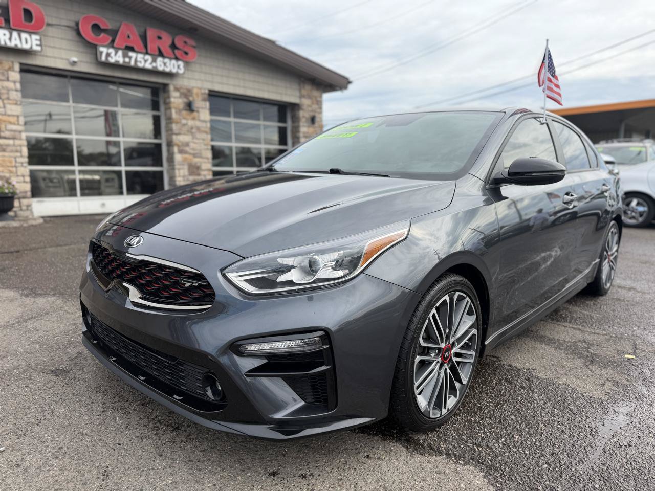 Used 2021 Kia Forte GT w/ GT2 Package FWD image 3