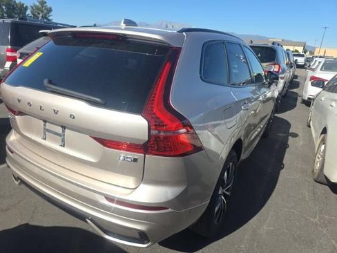 Used 2025 Volvo XC60 B5 Plus AWD/4WD image 3