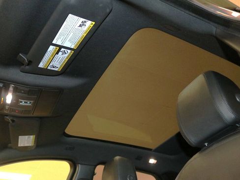 Used 2020 Jaguar E-PACE SE image 73