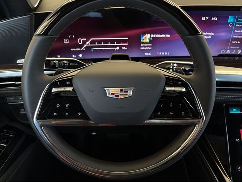 New 2026 Cadillac Escalade Luxury w/ LPO, Radiant Package AWD/4WD image 19