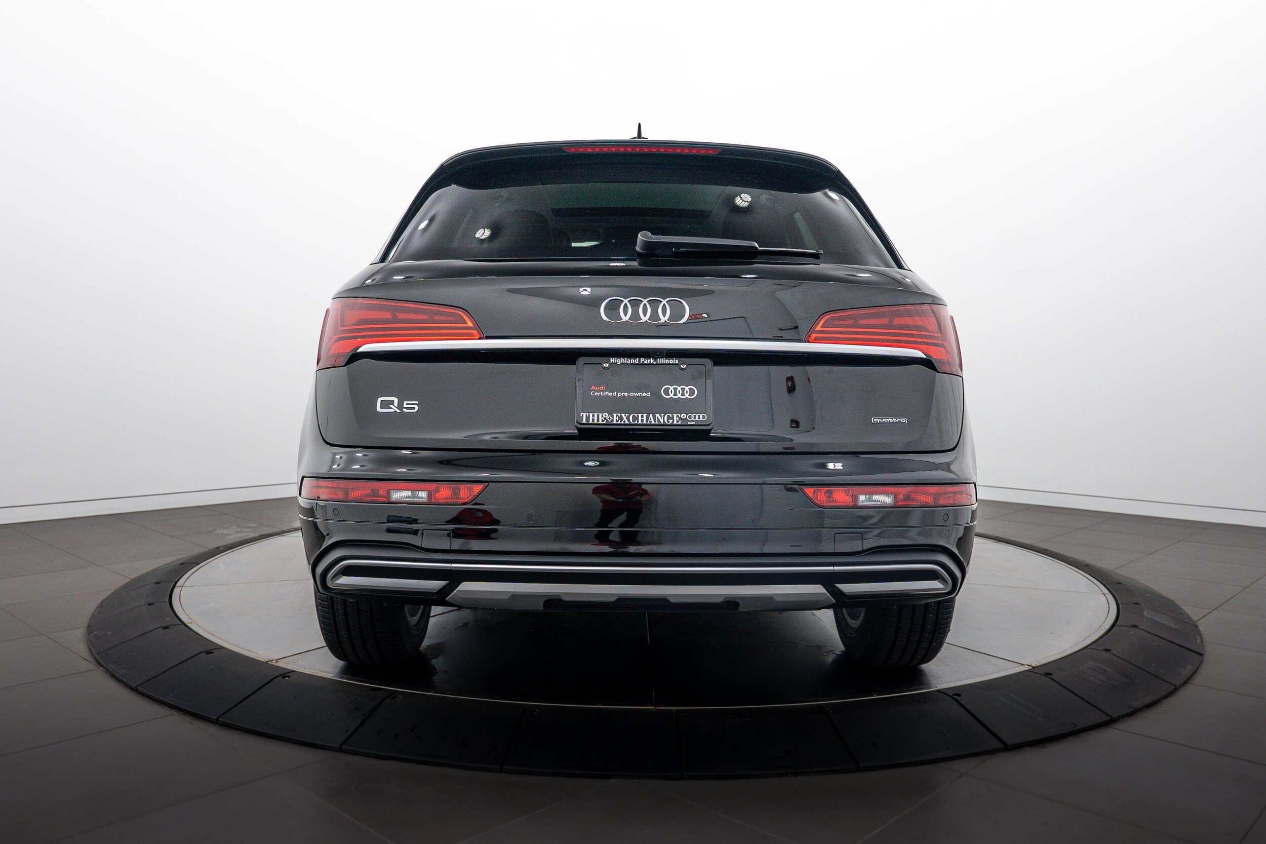 Certified 2023 Audi Q5 2.0T Premium w/ Convenience Package AWD/4WD image 21