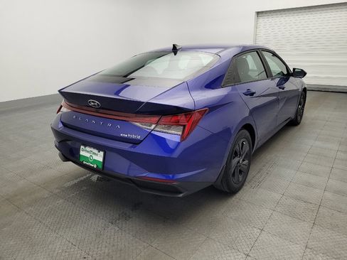 Used 2023 Hyundai Elantra Blue image 9