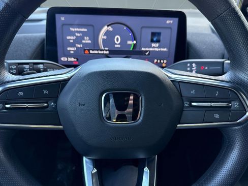 Used 2024 Honda Prologue EX image 14