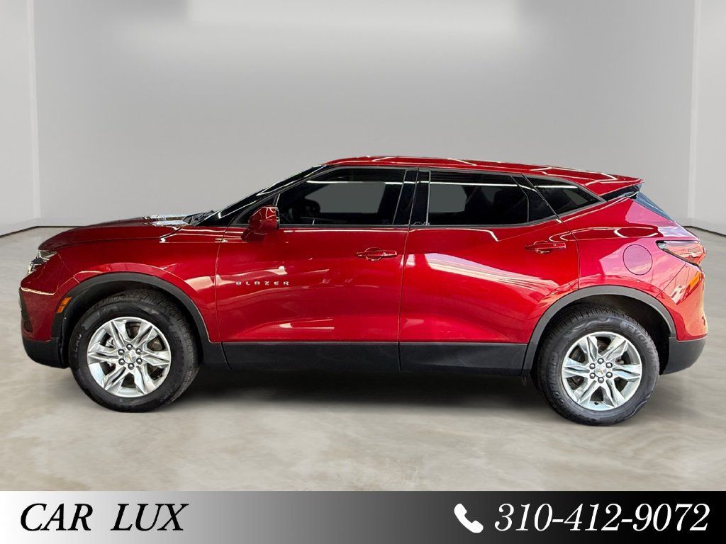 Used 2022 Chevrolet Blazer LT AWD/4WD image 2