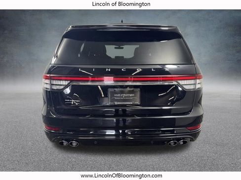 Used 2023 Lincoln Aviator Reserve w/ Equipment Group 201A AWD/4WD image 7