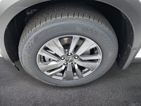 New 2026 Nissan Pathfinder SV image 4