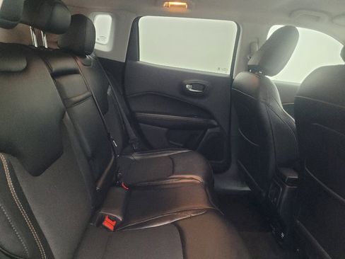 Used 2018 Jeep Compass Latitude w/ Popular Equipment Group AWD/4WD image 19