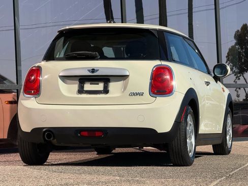 Used 2015 MINI Cooper 2-Door Hardtop image 12