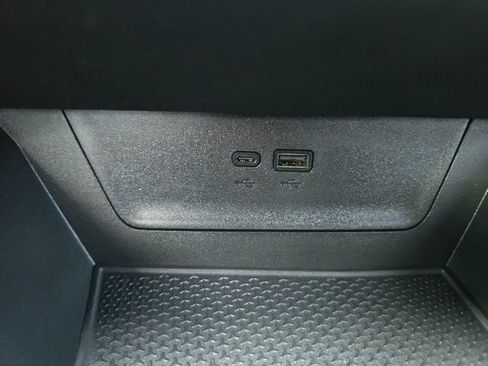 Used 2025 Chevrolet Equinox RS w/ Convenience Package III image 6