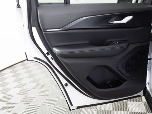 New 2025 Jeep Grand Cherokee Laredo X image 57