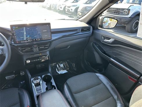 Certified 2023 Ford Escape ST-Line w/ Tech Pack #1 image 17