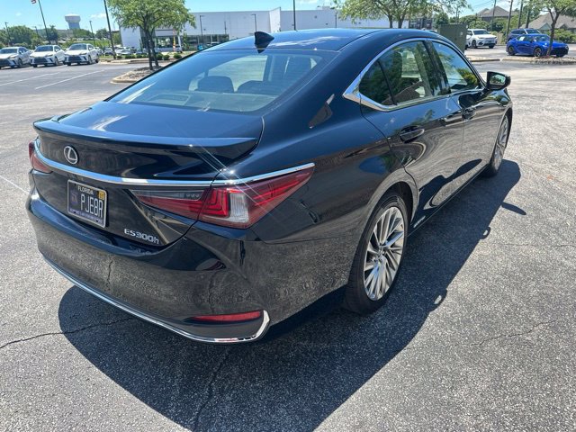 Used 2019 Lexus ES 300h FWD image 3