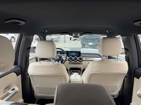 Used 2020 Mercedes-Benz GLB 250 4MATIC image 9