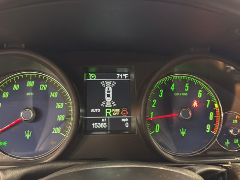 Used 2015 Maserati GranTurismo Convertible RWD image 54