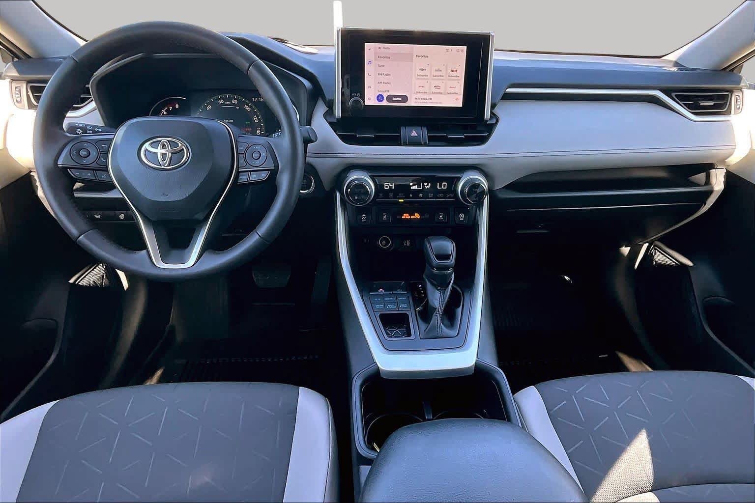 Certified 2025 Toyota RAV4 XLE w/ Convenience Package AWD/4WD image 15