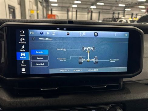 Used 2024 Jeep Gladiator Sport image 34