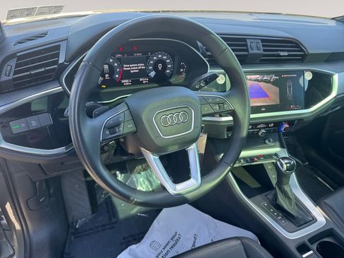 Used 2025 Audi Q3 2.0T Premium AWD/4WD image 12
