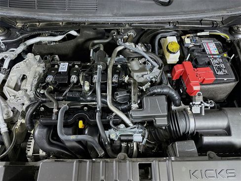 Used 2025 Nissan Kicks S image 9